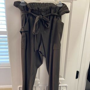 Athleta paper bag pants